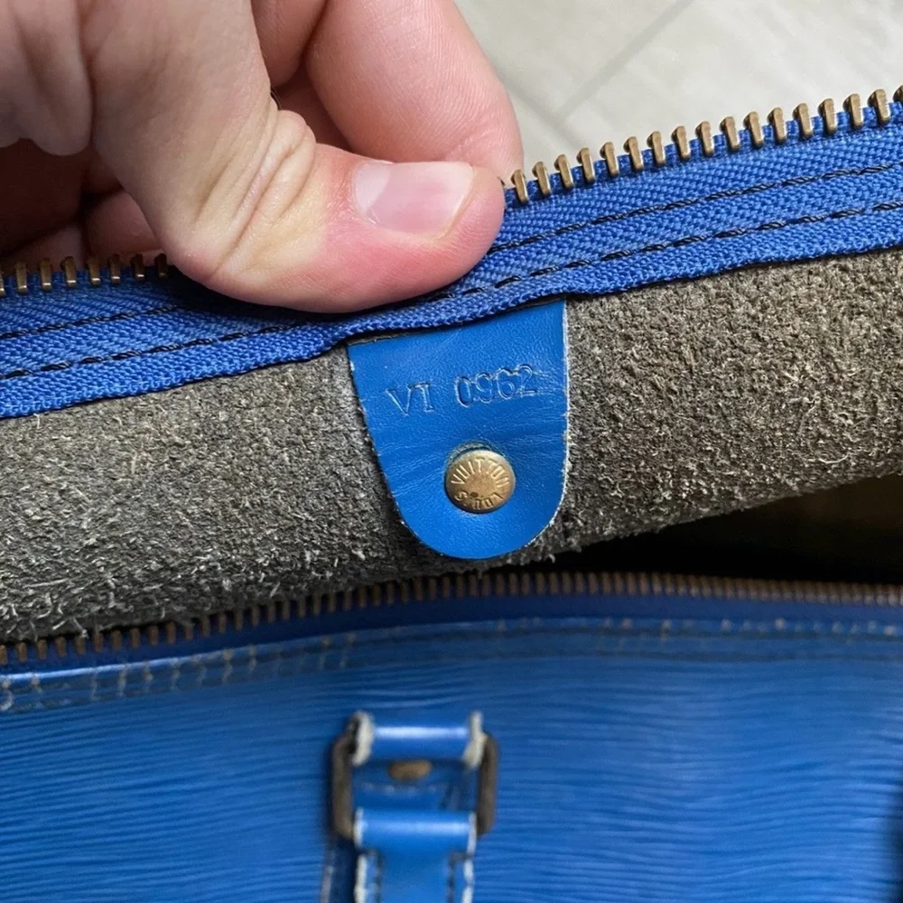 Louis Vuitton Blue Epi Keepall 50 - Picture 7 of 9